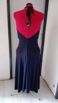 Robe De Soirée Dos Nu, Col Haut, Bleue Marine -Éclat Boutique 1448113 robe de soiree dos nu col haut bleue marine 2