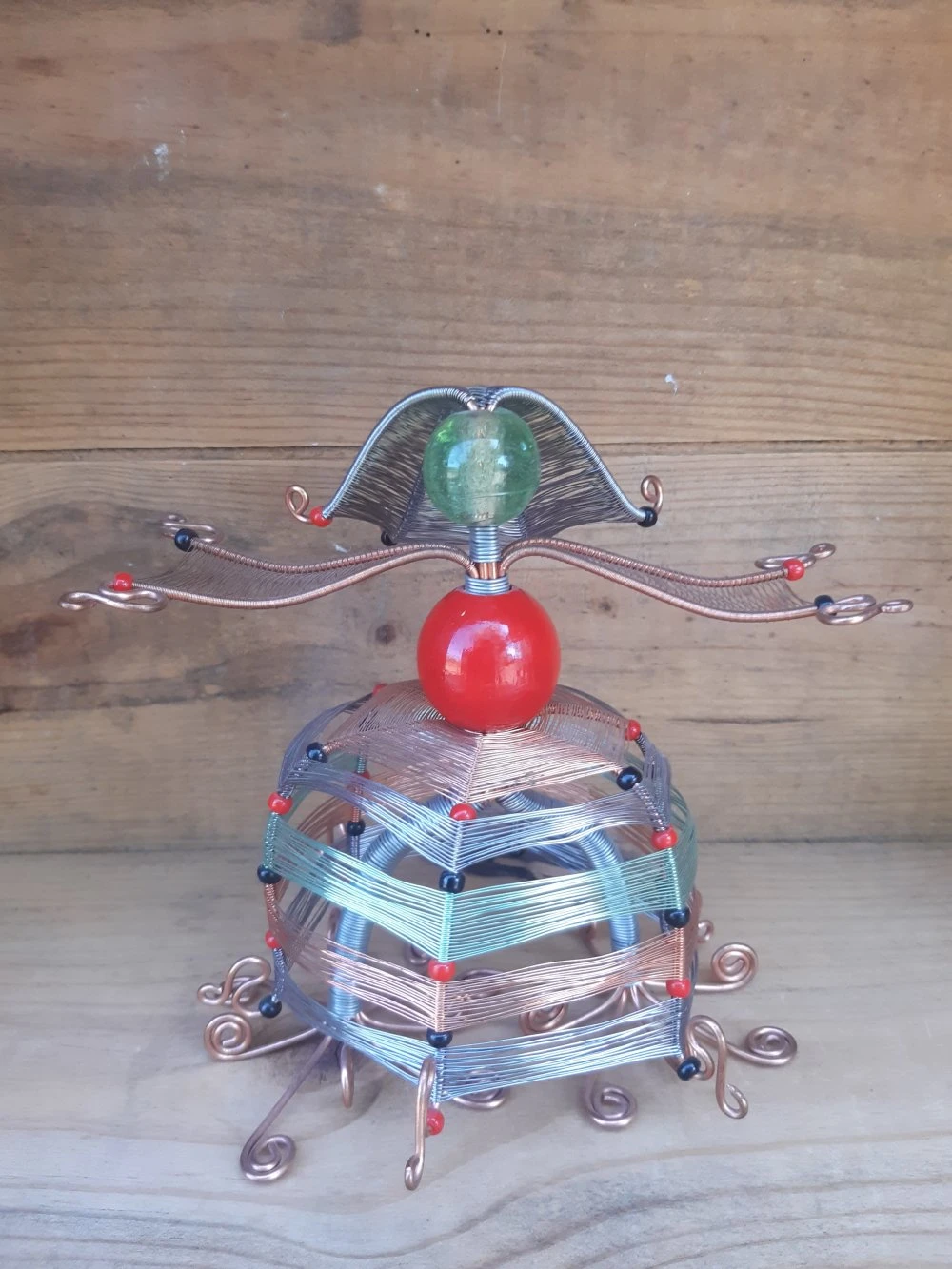 Steffil "robe Arc-en-ciel" Personnage Fait Main. 3 Steffil "robe Arc-en-ciel" Personnage Fait Main. – Image 3