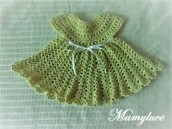Robe Bébé Vert Pâle, Tricotée Main Au Crochet