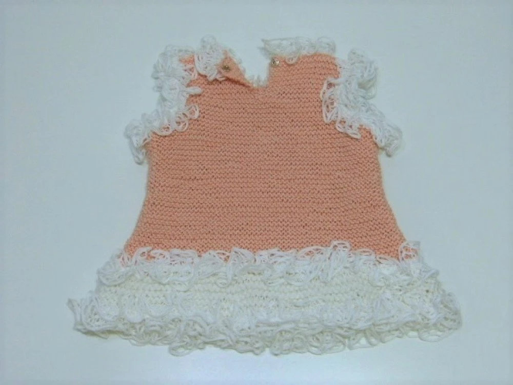 Robe Rose & Blanche à Volant Pour Bébé Tricotée Main 100% Coton 6 Robe Rose & Blanche à Volant Pour Bébé Tricotée Main 100% Coton – Image 6