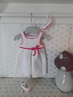 Robe Blanche Et Ces Chaussos Assortis -Éclat Boutique 1854676 robe blanche et ces chaussos assortis 5