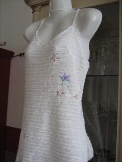 Robe Blanche D'été Au Crochet Fait Main -Éclat Boutique 2064770 robe blanche d ete au crochet fait main 6