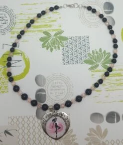 Collier "la Petite Robe Noire" -Éclat Boutique 2108734 collier la petite robe noire 4