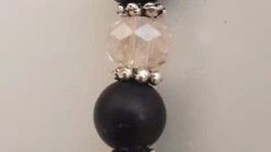 Collier "la Petite Robe Noire" -Éclat Boutique 2108734 collier la petite robe noire 6