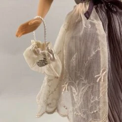 Vêtements Pour Poupée Barbie - "robe De Fête "marron Glacé"" 11 Vêtements Pour Poupée Barbie - "robe De Fête "marron Glacé"" -Éclat Boutique 2119923 vetements pour poupee barbie robe de fete marron glac 4