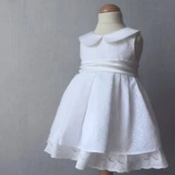 Robe De Baptême Pour Bébé En Broderie Anglaise Et Soie -Éclat Boutique 2145761 robe de bapteme pour bebe en broderie anglaise et soie 5