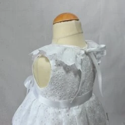 Robe De Baptême Blanche Pour Bébé En Broderie Anglaise, Vetement Cérémonie Fille, Robe L'été Bébé -Éclat Boutique 2147502 robe de bapteme blanche pour bebe en broderie anglaise v 2