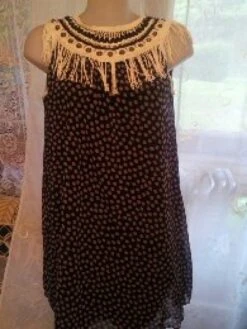 -robe Trapeze évasée Mi Longue En Mousseline Bleu /beige Taille 38 Longueur De 98 Cms.