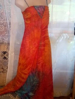 Robe De Ceremonie Longue En Mousseline Orange/marron /bleu Taille 38 Longueur 140 Cm.