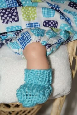 Vêtement Pour Poupée 30 Cm Robe Fond Blanc Imprimée De Petits Carrés Tons Bleus -Éclat Boutique 2812286 vetement pour poupee 30 cm robe fond blanc imprimee de p 4