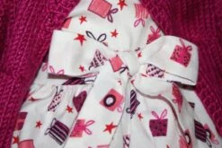 Vêtement Pour Poupée 42 Cm Robe Fond Blanc Imprimée De Petits Cadeaux Tons Bordeaux -Éclat Boutique 2812298 vetement pour poupee 42 cm robe fond blanc imprimee de pe 4