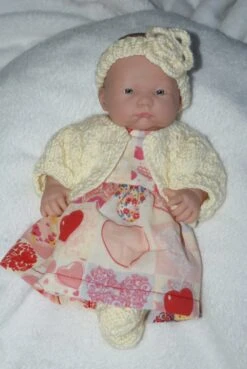 Vêtement Pour Poupée Style Berenguer De 24 Cm Robe En Coton Fond écru Imprimée De Cœurs