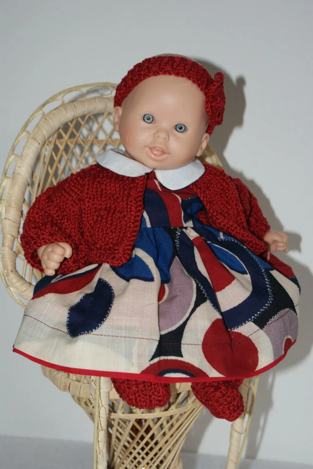 Vêtement Pour Poupon 30 Cm Robe Imprimé Géométriques Tons Bordeaux Et Bleus 1 Vêtement Pour Poupon 30 Cm Robe Imprimé Géométriques Tons Bordeaux Et Bleus