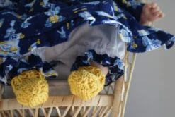 Vêtement Pour Poupée 30 Cm Robe Bleue Marine Imprimée Jouets Bleus Ciel Et Jaune Avec Volants -Éclat Boutique 2812347 vetement pour poupee 30 cm robe bleue marine imprimee jou 4