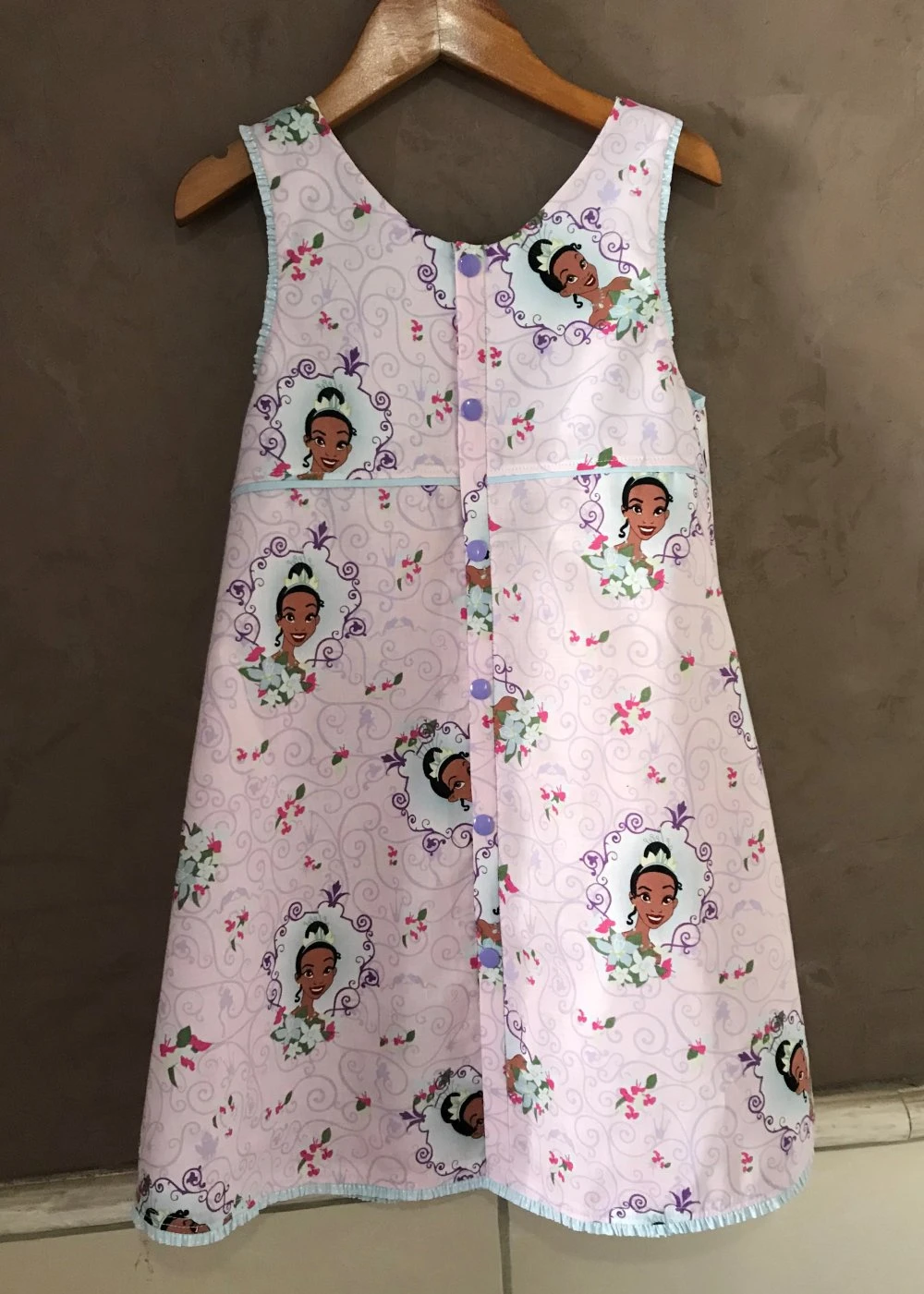 Robe Chasuble Trapèze Boutonnage Dos, Motif Princesse - 6 Ans 2 Robe Chasuble Trapèze Boutonnage Dos, Motif Princesse - 6 Ans – Image 2