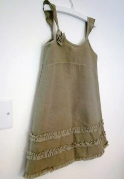 Robe Créateur Modèle Chasuble En Taille 4 Ans -Éclat Boutique 2941162 robe chasuble pour fille en taille 4 ans 3