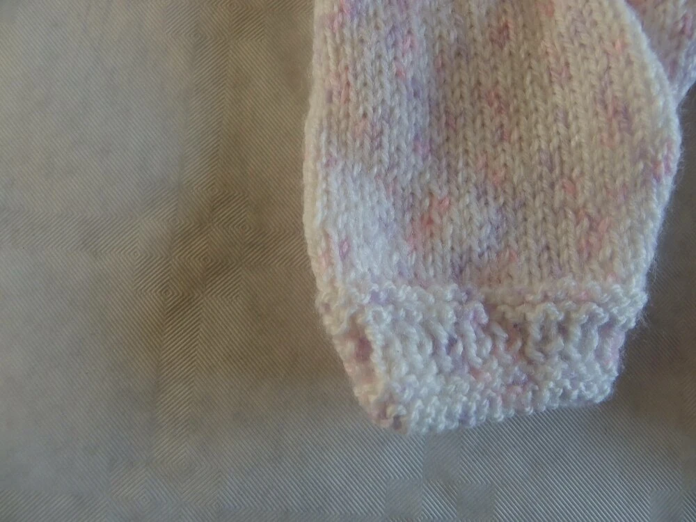 Robe-tunique Violette Et Son Caleçon Blanc Moucheté Rose Et Mauve En Taille Naissance Pour Bébé Fille 3 Robe-tunique Violette Et Son Caleçon Blanc Moucheté Rose Et Mauve En Taille Naissance Pour Bébé Fille – Image 3