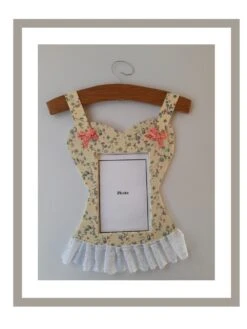 Cadre Photo Petite Robe -Éclat Boutique 3587637 cadre photo robe 2