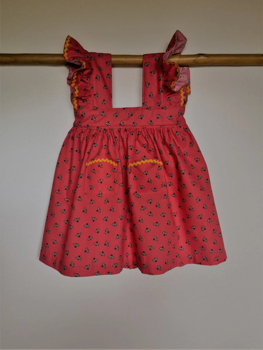 Ensemble Robe, Béguin Et Culotte Bouffante, Cadeau Naissance 9-12 Mois 1 Ensemble Robe, Béguin Et Culotte Bouffante, Cadeau Naissance 9-12 Mois