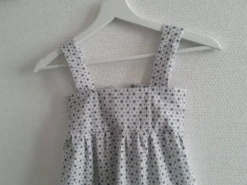 Robe à Bretelles Motifs Fleurs Géométriques -Éclat Boutique 3837909 robe a bretelles motifs fleurs geometriques 2