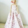 Robe De Bal Rose Et Dentelle Poupée Barbie Duchesse Eowyn