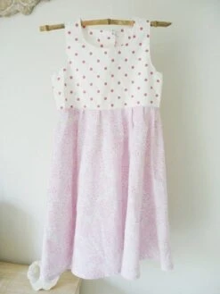 Robe Ample à Pois Rose 8 Ans -Éclat Boutique 4016813 robe ample a pois rose 8 ans 6