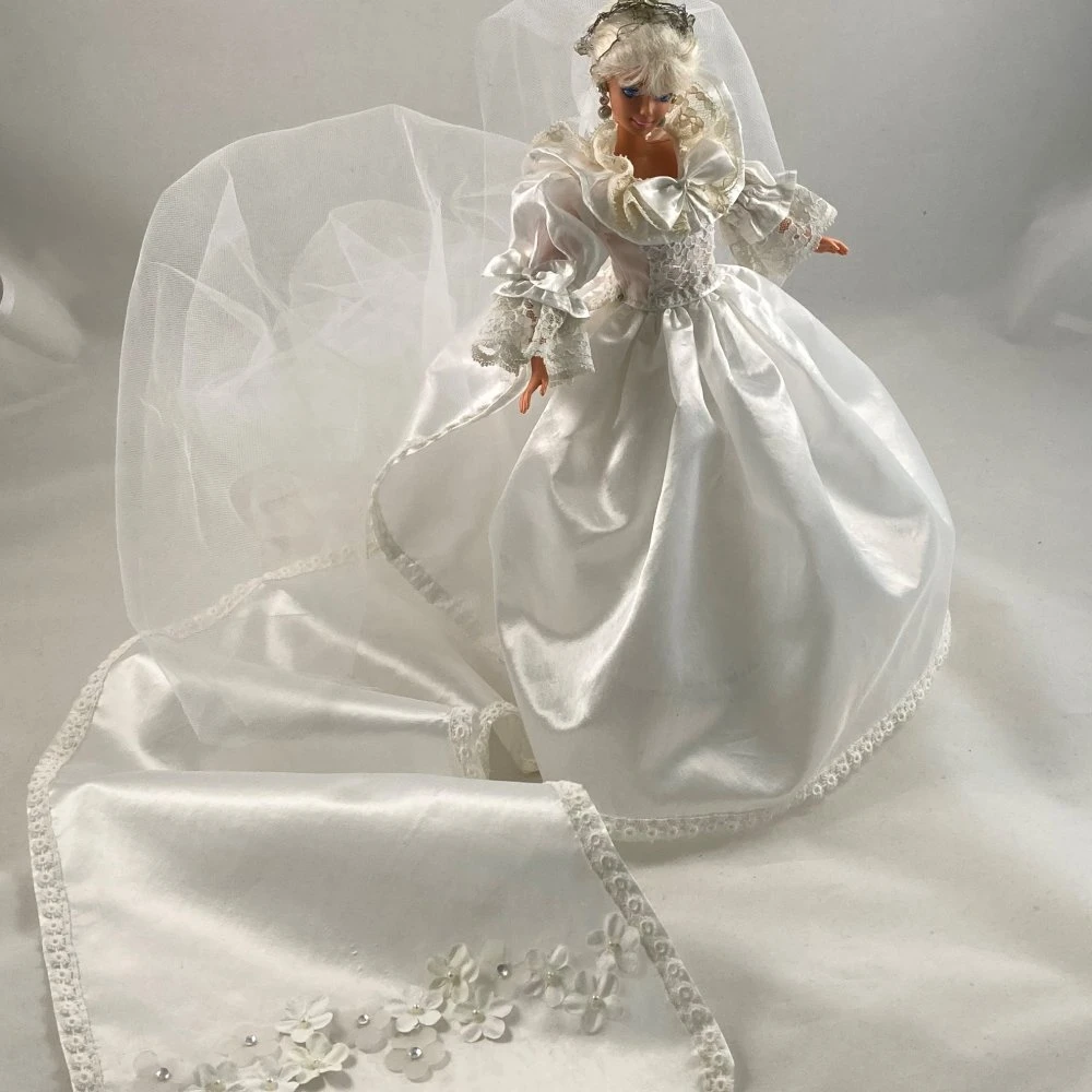 Vêtements Pour Poupée Barbie - "mariage Princier"... Robe D'exception... 1 Vêtements Pour Poupée Barbie - "mariage Princier"... Robe D'exception...