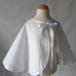 Cape De Baptême Pour Bébé Fille, Broderie Anglaise, Robe De Baptême, Tenue Cérémonie Fille, Cape Blanche -Éclat Boutique 4268279 cape bapteme blanche en broderie anglaise vetement ceremo 4