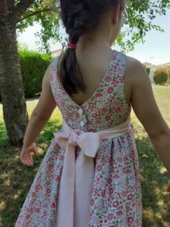 Robe Petite Fille Demoiselle D'honneur Sur Mesure, Unie Et Liberty Grand Noeud. -Éclat Boutique 4281242 robe petite fille demoiselle d honneur sur mesure unie et l 4