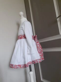 Robe Mariage Enfant D'honneur Manches Longues Coton Unie Et Ceinture Liberty Personnalisable. -Éclat Boutique 4419223 robe mariage enfant d honneur manches longues coton unie et 5