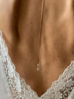 Bijou De Dos Mariage- Collier Robe Dos Ouvert, Chaîne Serpentine En Laiton Doré Et Ses Perles En Cristal De Swarovski- Robe Dos En V. 10 Bijou De Dos Mariage- Collier Robe Dos Ouvert, Chaîne Serpentine En Laiton Doré Et Ses Perles En Cristal De Swarovski- Robe Dos En V. -Éclat Boutique 4436776 bijou de dos mariage collier robe dos ouvert chaine serpe 5