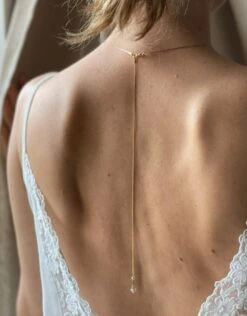 Bijou De Dos Mariage- Collier Robe Dos Ouvert, Chaîne Serpentine En Laiton Doré Et Ses Perles En Cristal De Swarovski- Robe Dos En V. 11 Bijou De Dos Mariage- Collier Robe Dos Ouvert, Chaîne Serpentine En Laiton Doré Et Ses Perles En Cristal De Swarovski- Robe Dos En V. -Éclat Boutique 4436776 bijou de dos mariage collier robe dos ouvert chaine serpe 6