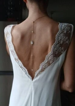 Brigitte- Collier De Dos De Mariage- Bijou De Dos Amovible 2 En 1- Collier De Mariée Pour Habiller Une Robe Dos Nu- Esprit Bohème Et Chic.