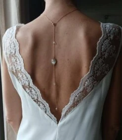Brigitte- Collier De Dos De Mariage- Bijou De Dos Amovible 2 En 1- Collier De Mariée Pour Habiller Une Robe Dos Nu- Esprit Bohème Et Chic. -Éclat Boutique 4436803 brigitte collier de dos de mariage bijou de dos amovible 2 4
