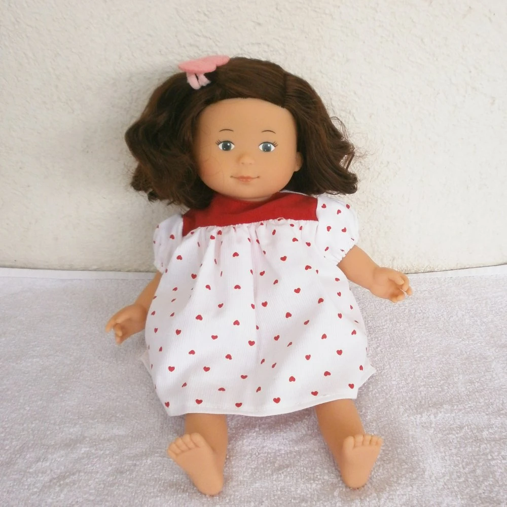 Habits Poupée Florolle (corolle) - Robe Petits Coeurs Rouges Et Bloomer 2 Habits Poupée Florolle (corolle) - Robe Petits Coeurs Rouges Et Bloomer – Image 2