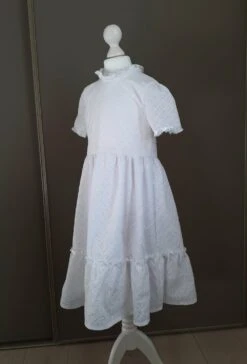 Robe Petite Fille Cérémonie, Demoiselles D'honneur, Communion, Baptemes, Dentelle Broderies Anglaises Blanche.