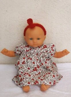 Habits Poupon Corolle 30 Cm - Robe Fleurs Rouges Et Grises -Éclat Boutique 4559745 habits poupon 30 cm robe fleurs rouges et grises 3