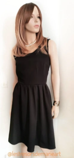 Robe Noire Sans Manches Intemporelle Encolure Ronde, Robe Cérémonie,