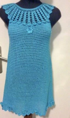 Chic Robe Au Crochet Dentelle Fait Main Pour Femme T36-38,modèle Unique,fil Polyester Avec Coton -Éclat Boutique 4599126 robe cardigan maxi multicolore fantaisie style boho hippie 1