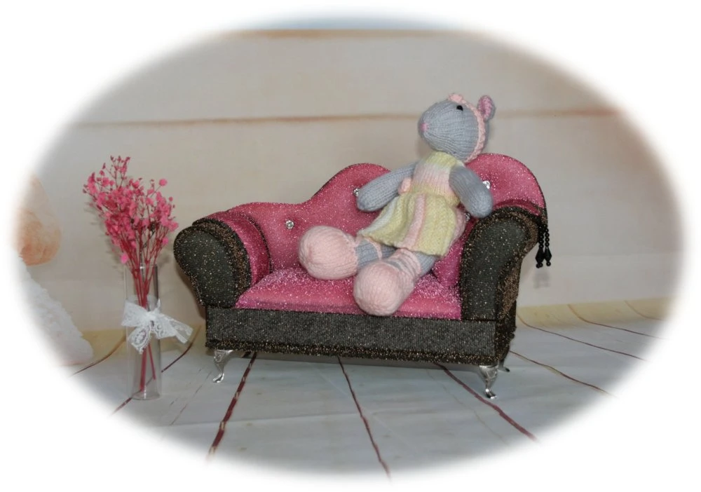 Perle Souris Grise En Robe 2 Perle Souris Grise En Robe – Image 2