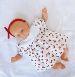 Habits Poupon Corolle 30 Cm - Robe Petits Fruits Rouges Et Bandeau