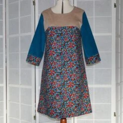 Robe Trapèze En En Velours Milleraies à Manches ¾ Dans Les Tons Marron, Beige Et Bleu 5 Robe Trapèze En En Velours Milleraies à Manches ¾ Dans Les Tons Marron, Beige Et Bleu -Éclat Boutique 468485 robe trapeze en en velours milleraies a manches dans les tons marron beige et bleu 3