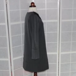 Robe Droite Gris Foncé Avec Applique En Dentelle Noire Et Manches Longues -Éclat Boutique 468585 robe droite gris fonce avec applique en dentelle noire et manches longues 2