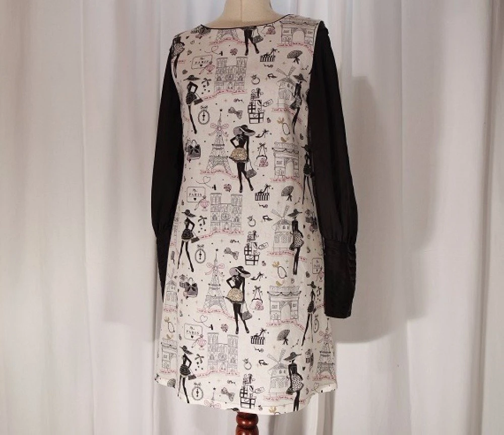 Robe Trapèze Ample Sans Manches En Tissu Imprimé La Parisienne 2 Robe Trapèze Ample Sans Manches En Tissu Imprimé La Parisienne – Image 2