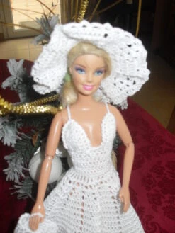 Ensemble Robe Poupée Mannequin Au Crochet Fait Main -Éclat Boutique 770171 ensemble robe poupee mannequin au crochet fait main 4