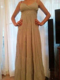 Robe Longue à Bretelles Couleur Gris -Éclat Boutique 780254 robe longue a bretelles couleur gris 4