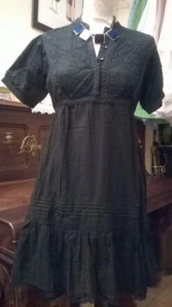 Robe Courte En Coton Et Dentelle Noire