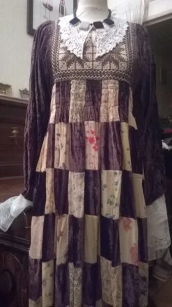 Robe Longue En Velours Brode Couleur Marron -Éclat Boutique 781153 robe longue en velours brode couleur marron 5