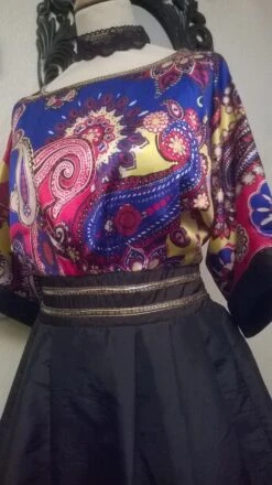 Robe Courte Imprimé En Soie Et Viscose -Éclat Boutique 781502 robe courte imprime en soie et viscose 5