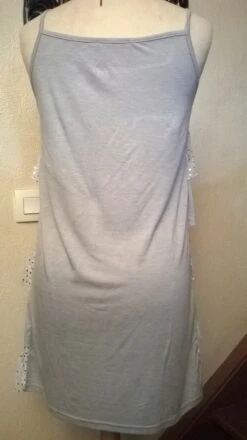 Robe Courte à Brettelles En Viscose Et Paillettes Grise -Éclat Boutique 781532 robe courte a brettelles en viscose et paillettes grise 4